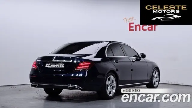 MERCEDES BENZ E-Classe W213 E200 Avantgarde 2018 — photo 2 sur 26