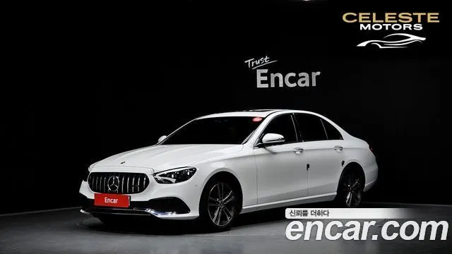 MERCEDES BENZ E-Classe W213 E350 4MATIC Avantgarde 2022 — photo 1 sur 20