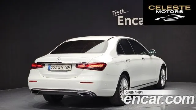 MERCEDES BENZ E-Classe W213 E250 Exclusive 2021 — photo 2 sur 26