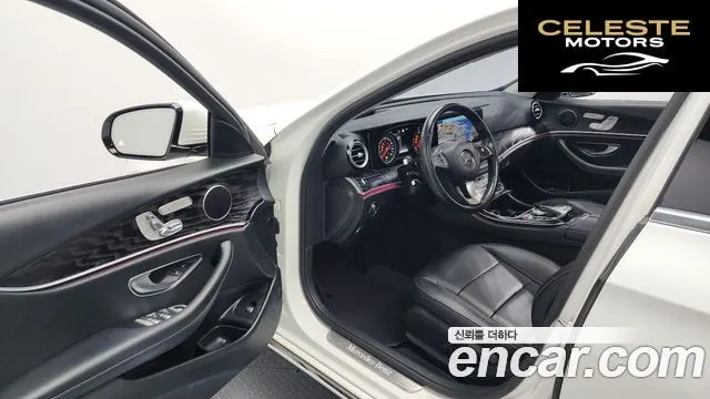 MERCEDES BENZ E-Classe W213 E220d 4MATIC Avantgarde 2017 — photo 10 sur 20