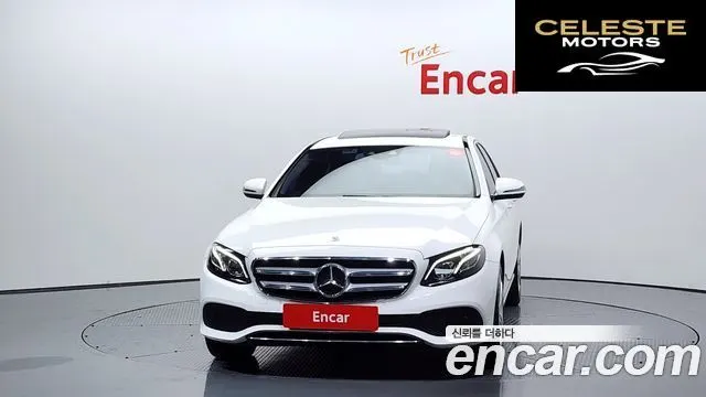 MERCEDES BENZ E-Classe W213 E220d 4MATIC Avantgarde 2017 — photo 3 sur 20