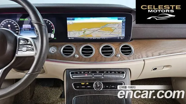 MERCEDES BENZ E-Classe W213 E300e 4MATIC Exclusive 2020 — photo 14 sur 20