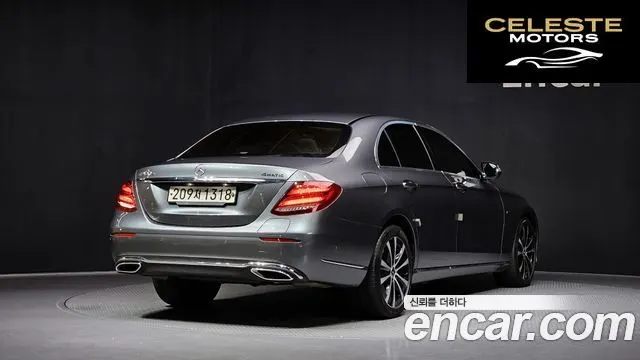 MERCEDES BENZ E-Classe W213 E300e 4MATIC Exclusive 2020 — photo 2 sur 20