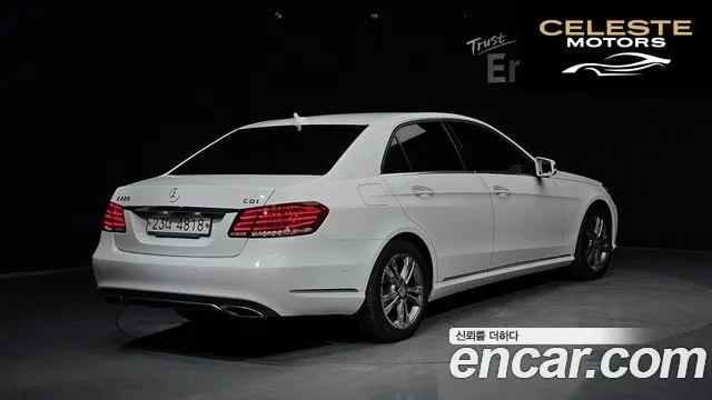 MERCEDES BENZ E-Classe W212 E220 CDI Avantgarde 2014 — photo 2 sur 20