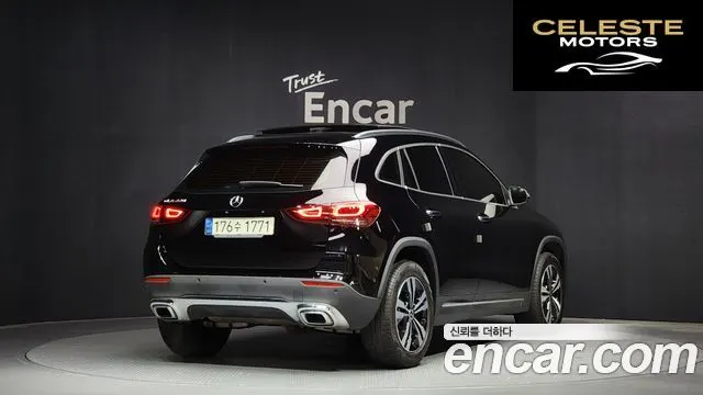 MERCEDES BENZ GLA-Classe H247 GLA220 2021 — photo 2 sur 20