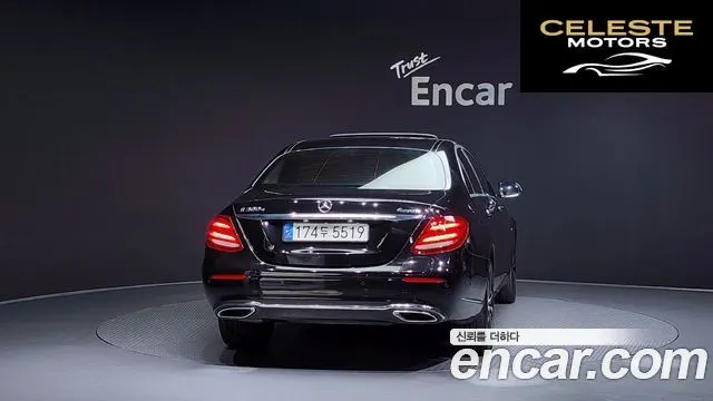 MERCEDES BENZ E-Classe W213 E300e 4MATIC Exclusive 2020 — photo 4 sur 20