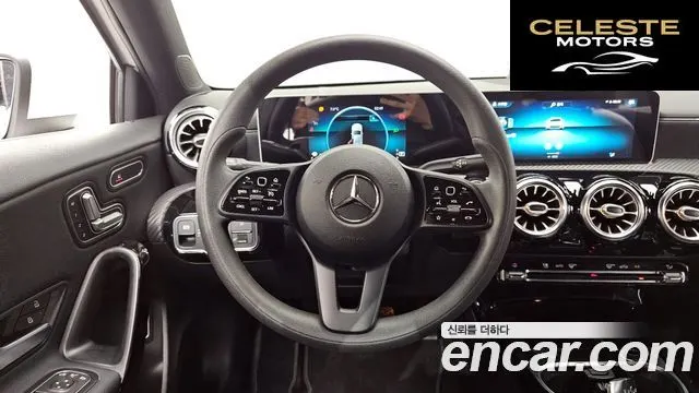 MERCEDES BENZ A-Classe W177 A220 Berline 2020 — photo 13 sur 20