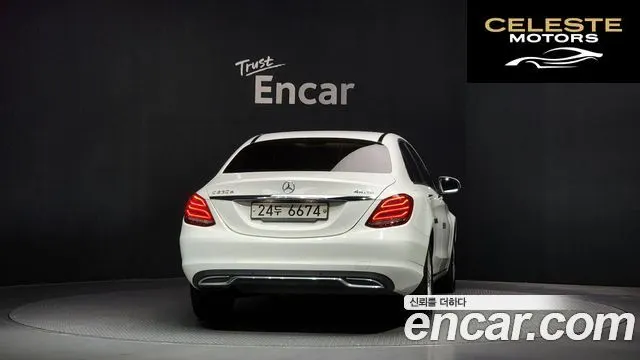 MERCEDES BENZ C-Classe W205 C220 d 4MATIC 2016 — photo 4 sur 26