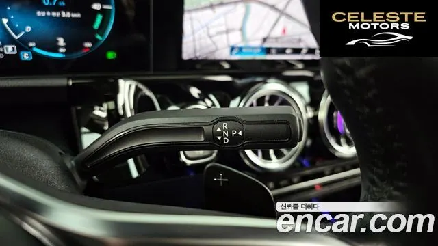 MERCEDES BENZ GLA-Classe H247 GLA220 2021 — photo 9 sur 20