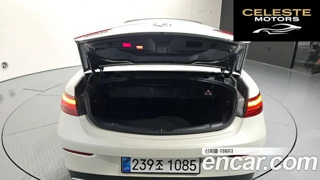 MERCEDES BENZ E-Classe W213 E220d Cabriolet 2019 — photo 20 sur 20