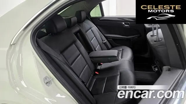 MERCEDES BENZ E-Classe W212 E350 2010 — photo 12 sur 20