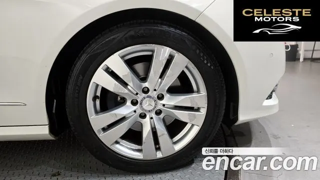 MERCEDES BENZ E-Classe W212 E350 2010 — photo 5 sur 20
