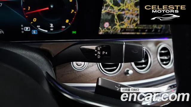 MERCEDES BENZ E-Classe W213 E250 Exclusive 2021 — photo 9 sur 20