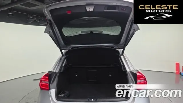 MERCEDES BENZ GLA-Classe X156 GLA200 CDI 4MATIC 2015 — photo 20 sur 20