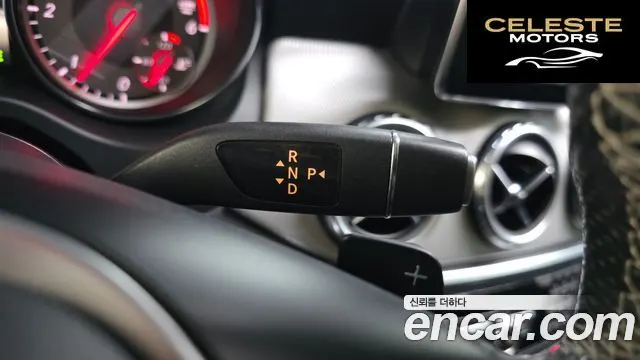 MERCEDES BENZ GLA-Classe X156 GLA200 CDI 4MATIC 2015 — photo 9 sur 20