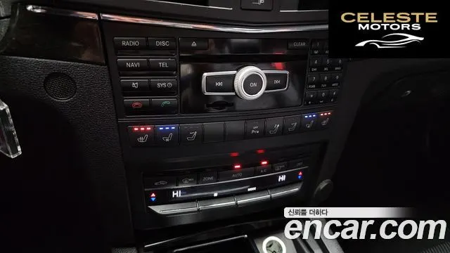 MERCEDES BENZ E-Classe W212 E350 Cabriolet 2012 — photo 16 sur 20