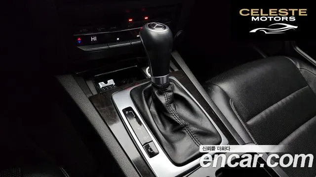 MERCEDES BENZ E-Classe W212 E350 Cabriolet 2012 — photo 9 sur 20