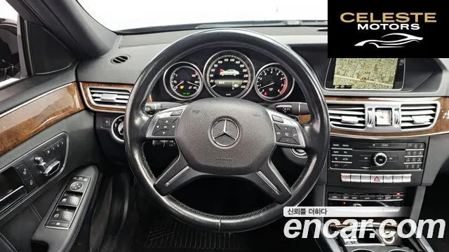 MERCEDES BENZ E-Classe W212 E300 2016 — photo 13 sur 20