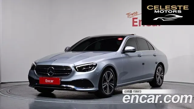 MERCEDES BENZ E-Classe W213 E250 Avantgarde 2021 — photo 1 sur 20
