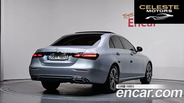 MERCEDES BENZ E-Classe W213 E250 Avantgarde 2021 — photo 2 sur 20