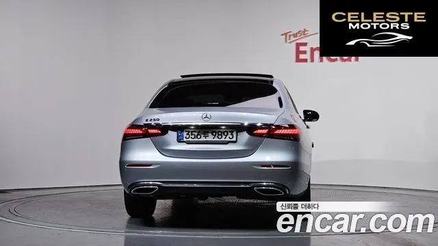 MERCEDES BENZ E-Classe W213 E250 Avantgarde 2021 — photo 4 sur 20