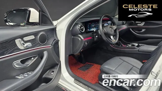 MERCEDES BENZ E-Classe W213 E300 Avantgarde 2017 — photo 11 sur 20