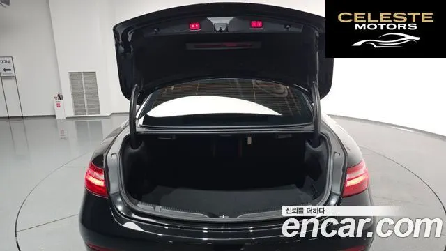 MERCEDES BENZ E-Classe W213 E450 4MATIC Coupé 2020 — photo 20 sur 20