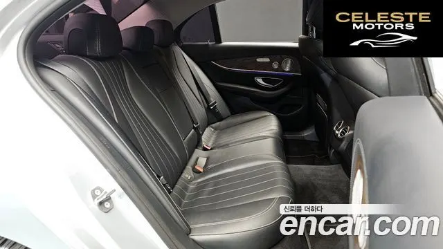MERCEDES BENZ E-Classe W213 E300 4MATIC Exclusive 2018 — photo 12 sur 20