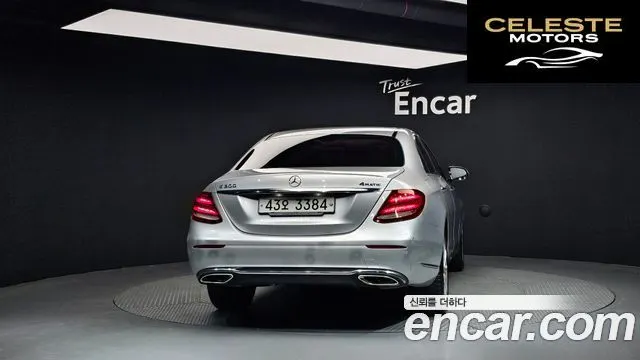 MERCEDES BENZ E-Classe W213 E300 4MATIC Exclusive 2018 — photo 4 sur 20