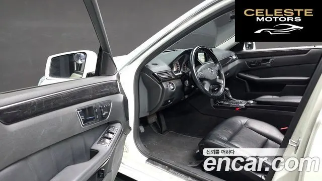 MERCEDES BENZ E-Classe W212 E220 CDI Avantgarde 2011 — photo 11 sur 20
