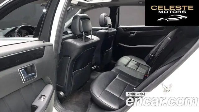 MERCEDES BENZ E-Classe W212 E220 CDI Avantgarde 2011 — photo 12 sur 20
