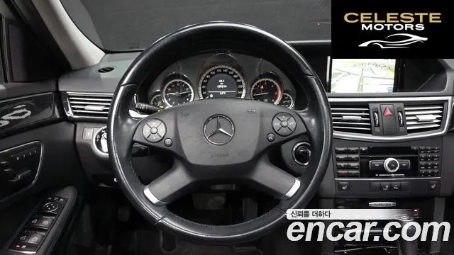 MERCEDES BENZ E-Classe W212 E220 CDI Avantgarde 2011 — photo 13 sur 20