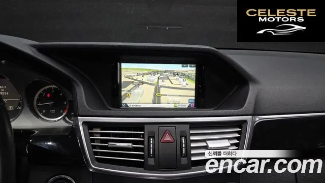 MERCEDES BENZ E-Classe W212 E220 CDI Avantgarde 2011 — photo 14 sur 20