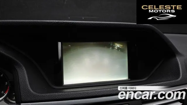 MERCEDES BENZ E-Classe W212 E220 CDI Avantgarde 2011 — photo 15 sur 20