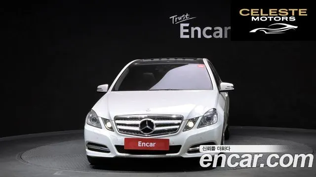 MERCEDES BENZ E-Classe W212 E220 CDI Avantgarde 2011 — photo 3 sur 20