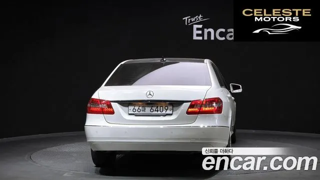 MERCEDES BENZ E-Classe W212 E220 CDI Avantgarde 2011 — photo 4 sur 20