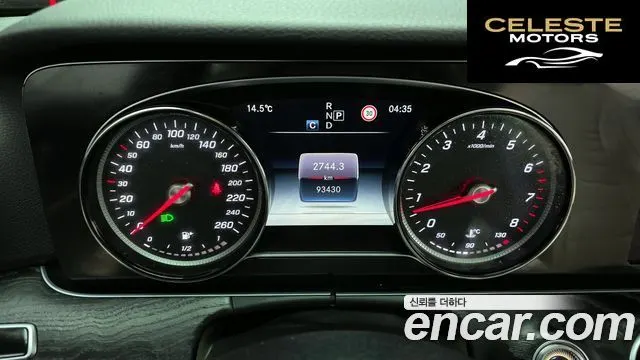 MERCEDES BENZ E-Classe W213 E300 Avantgarde 2018 — photo 8 sur 20