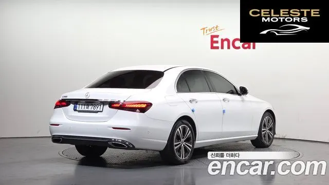 MERCEDES BENZ E-Classe W213 E250 Avantgarde 2022 — photo 2 sur 20