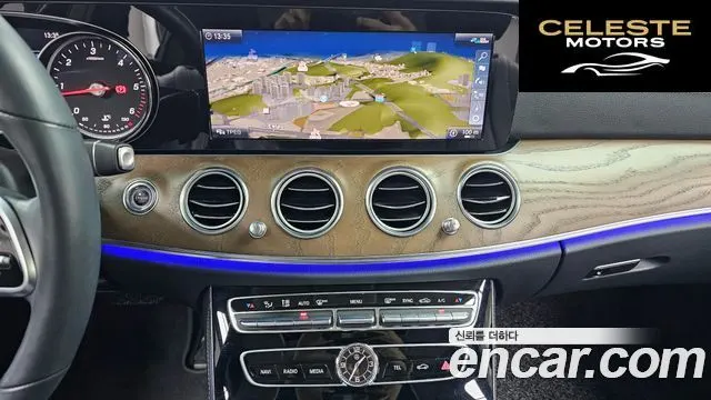 MERCEDES BENZ E-Classe W213 E220d 4MATIC Exclusive 2020 — photo 14 sur 20
