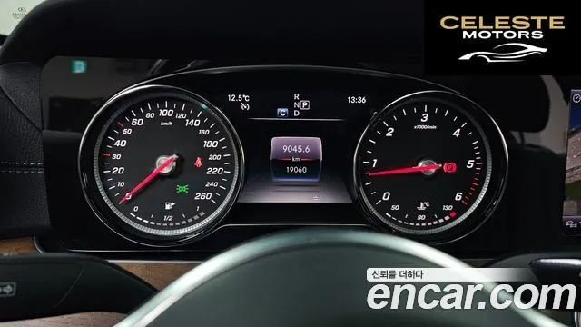MERCEDES BENZ E-Classe W213 E220d 4MATIC Exclusive 2020 — photo 8 sur 20