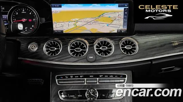 MERCEDES BENZ E-Classe W213 E220d Cabriolet 2018 — photo 14 sur 26