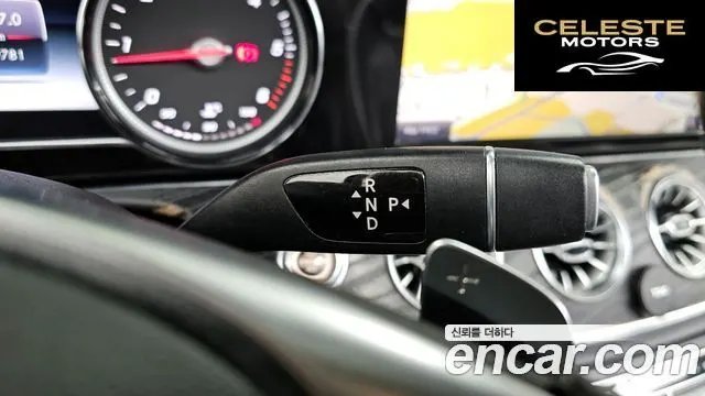 MERCEDES BENZ E-Classe W213 E220d Cabriolet 2018 — photo 9 sur 26