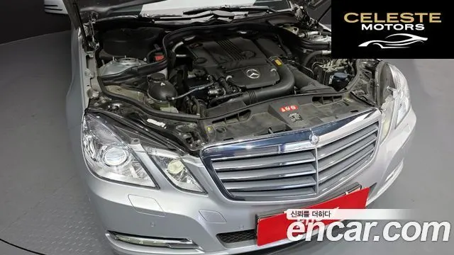 MERCEDES BENZ E-Classe W212 E200 CGI 2011 — photo 6 sur 20
