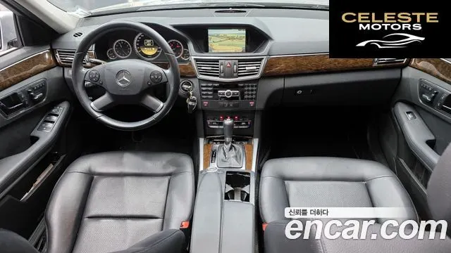 MERCEDES BENZ E-Classe W212 E200 CGI 2011 — photo 7 sur 20