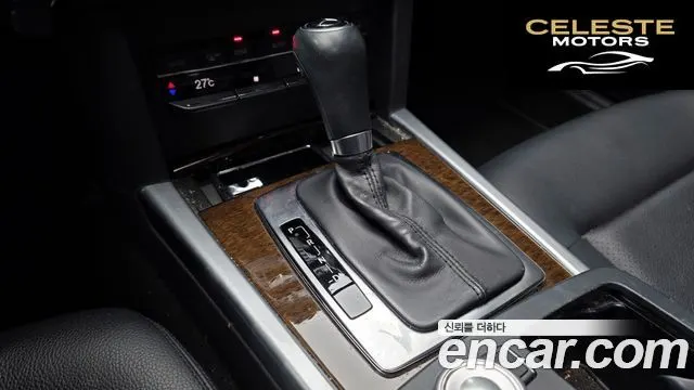 MERCEDES BENZ E-Classe W212 E200 CGI 2011 — photo 9 sur 20