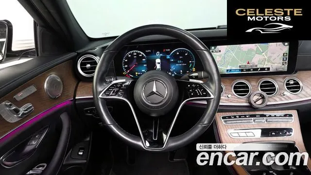 MERCEDES BENZ E-Classe W213 E220d 4MATIC Exclusive 2021 — photo 13 sur 20