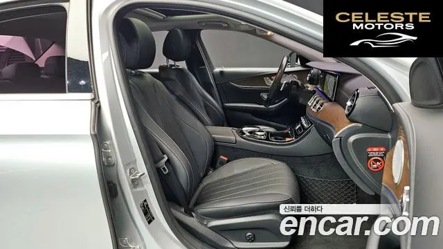 MERCEDES BENZ E-Classe W213 E300 4MATIC Exclusive 2018 — photo 10 sur 20