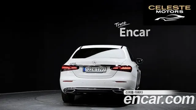 MERCEDES BENZ E-Classe W213 E250 Avantgarde 2023 — photo 4 sur 20