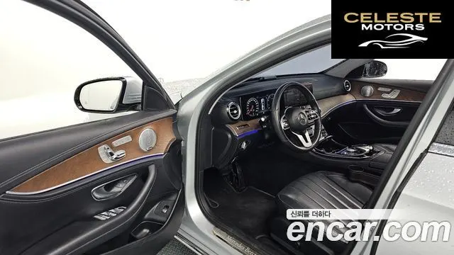 MERCEDES BENZ E-Classe W213 E300 4MATIC Exclusive 2019 — photo 11 sur 20