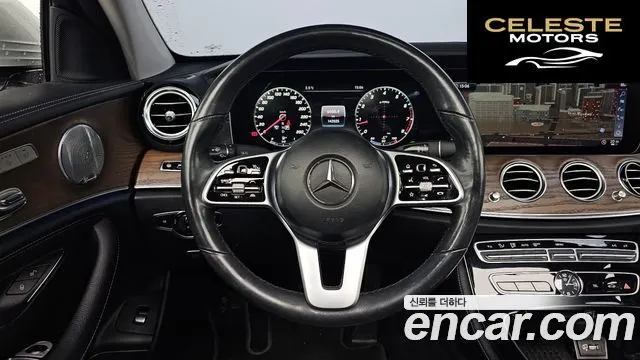 MERCEDES BENZ E-Classe W213 E300 4MATIC Exclusive 2019 — photo 13 sur 20